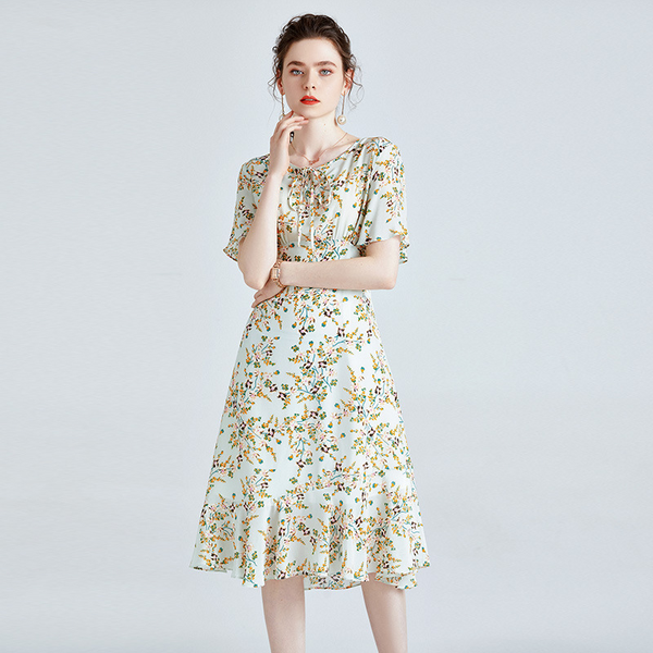 High-end printed short-sleeved dress made of silk