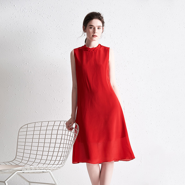 Red sleeveless dress made of mulberry silk and pure silk